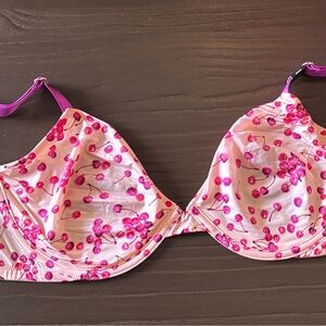 Victoria’s Secret Cherry bra 🍒